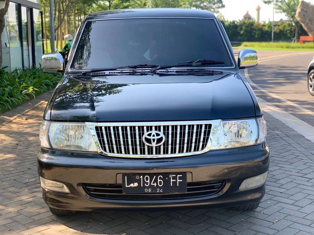 Second Hand 2004 Toyota Kijang  2.4L Diesel LGX