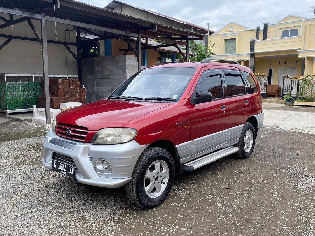 2000 Daihatsu Taruna 2000 Daihatsu Taruna