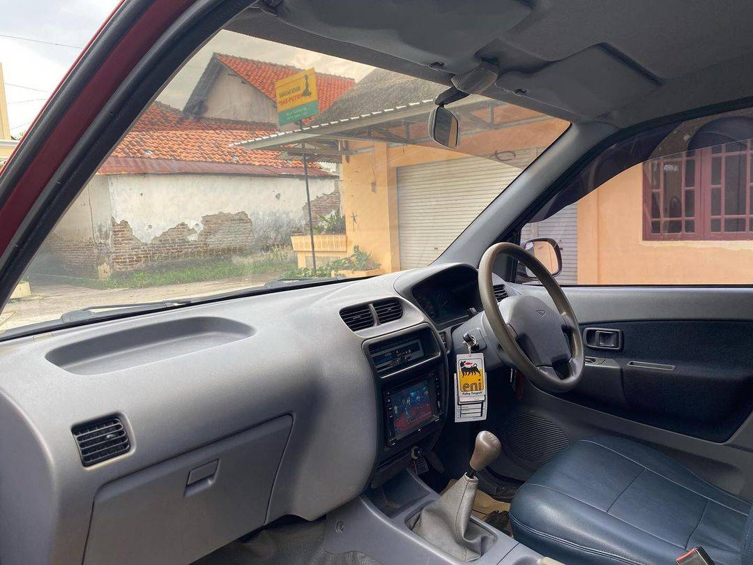 2000 Daihatsu Taruna 2000 Daihatsu Taruna