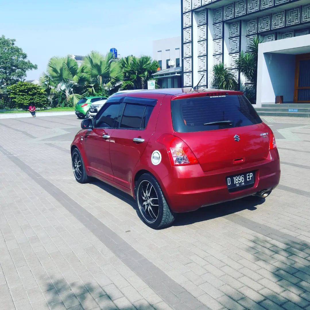 2011 Suzuki Swift 2011 Suzuki Swift