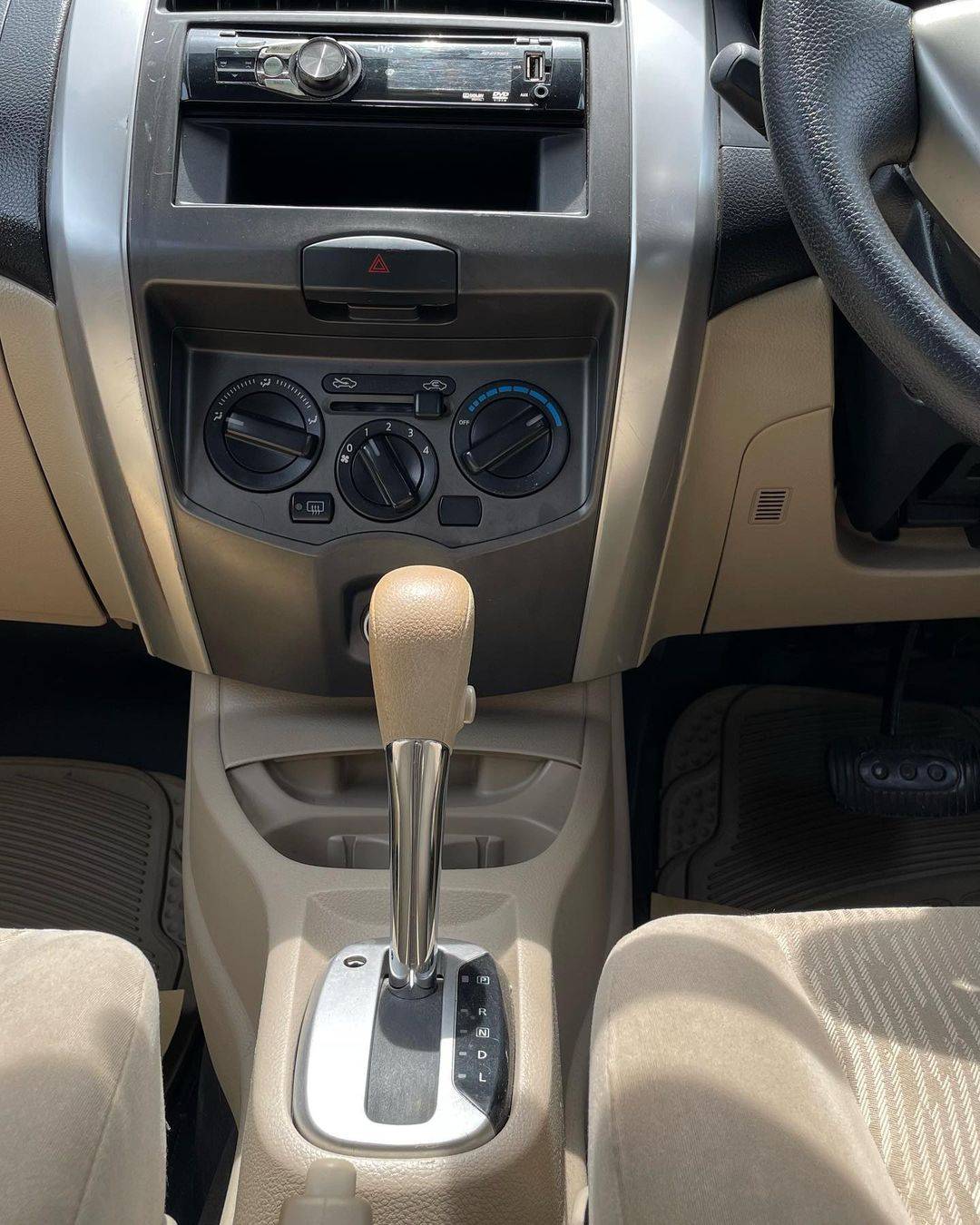 2014 Nissan Grand Livina 2014 Nissan Grand Livina