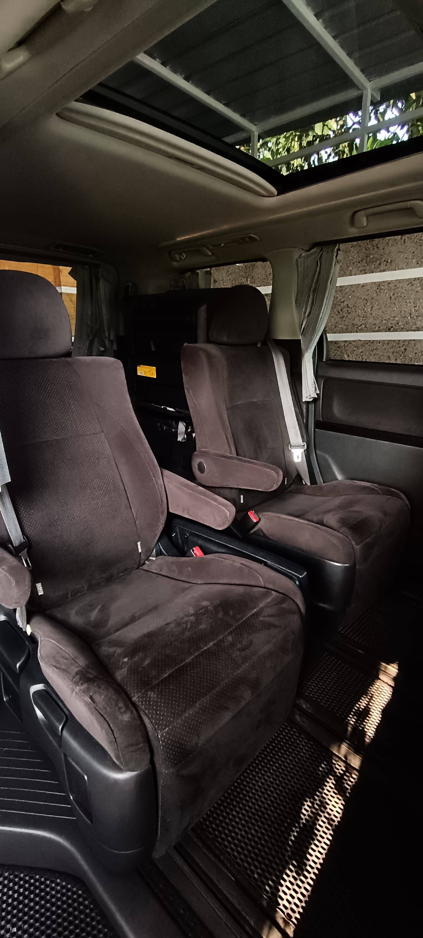 2012 Toyota Alphard 2012 Toyota Alphard