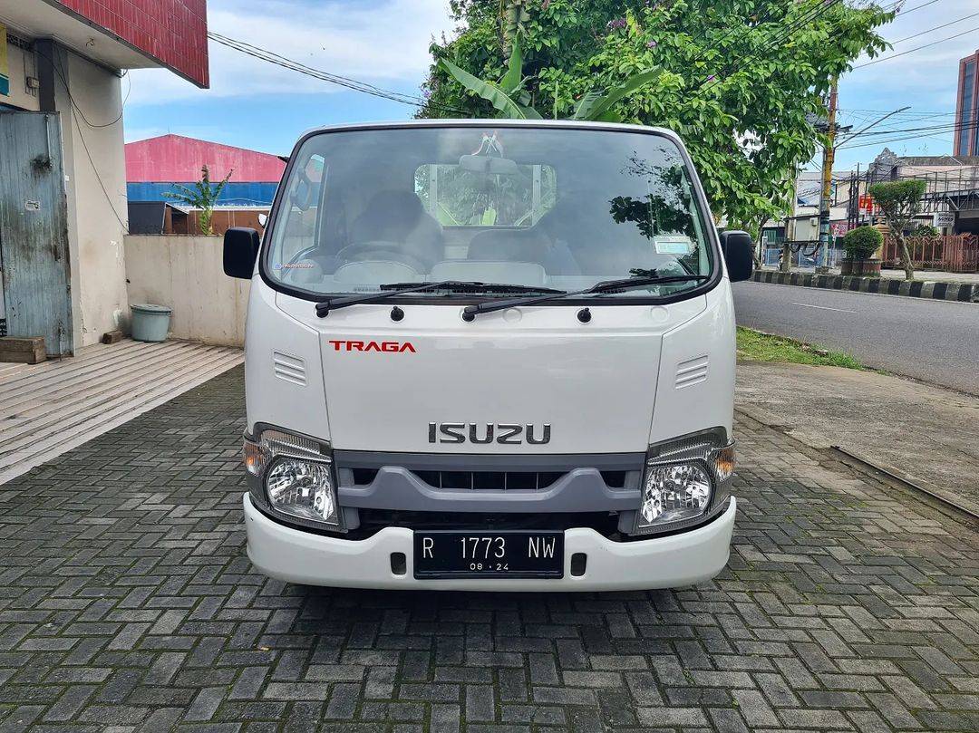 Second Hand 2018 Isuzu Traga Second Hand 2018 Isuzu Traga