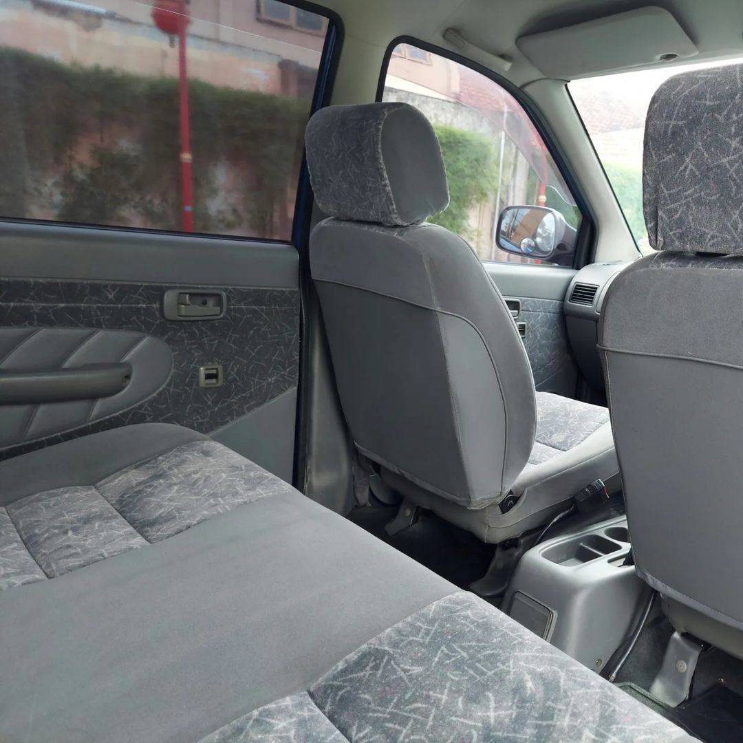 2001 Isuzu Panther 2001 Isuzu Panther