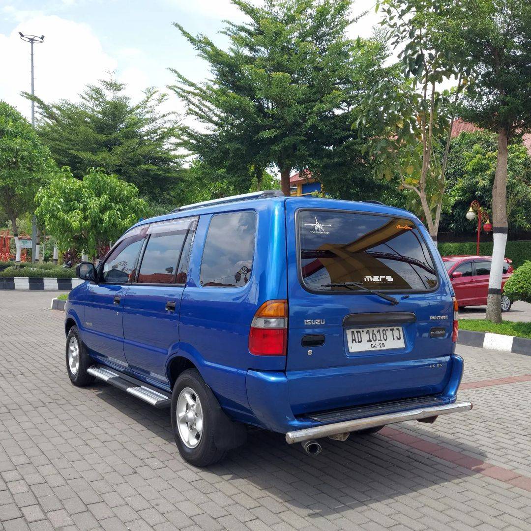 2001 Isuzu Panther 2001 Isuzu Panther