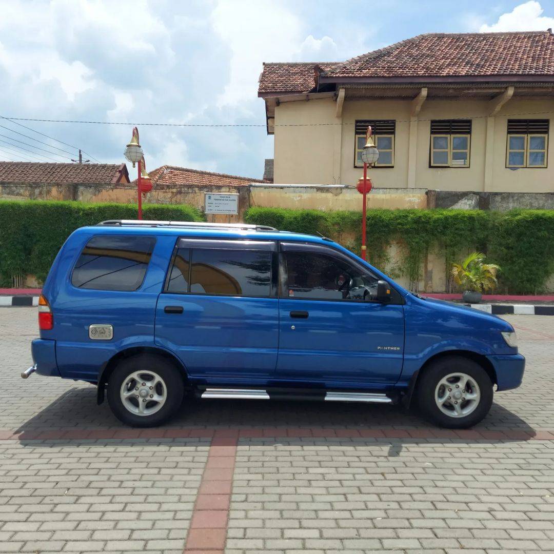 2001 Isuzu Panther 2001 Isuzu Panther