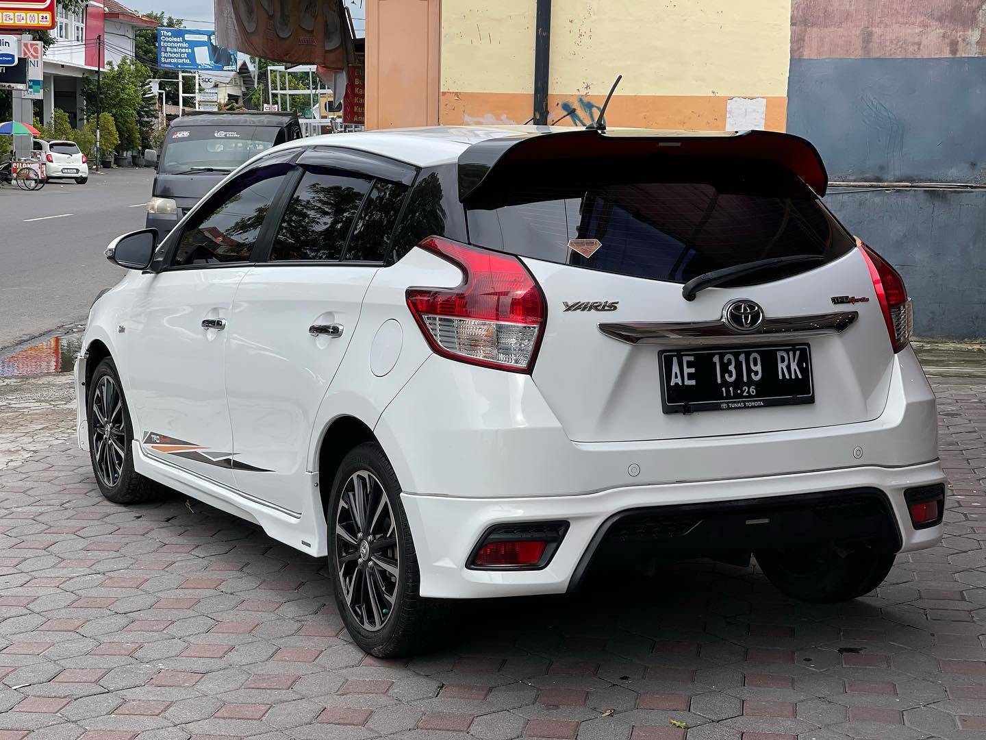 2016 Toyota Yaris 2016 Toyota Yaris