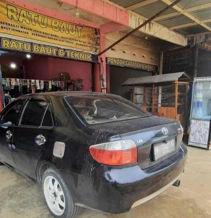 2005 Toyota Limo Bekas 2005 Toyota Limo Bekas