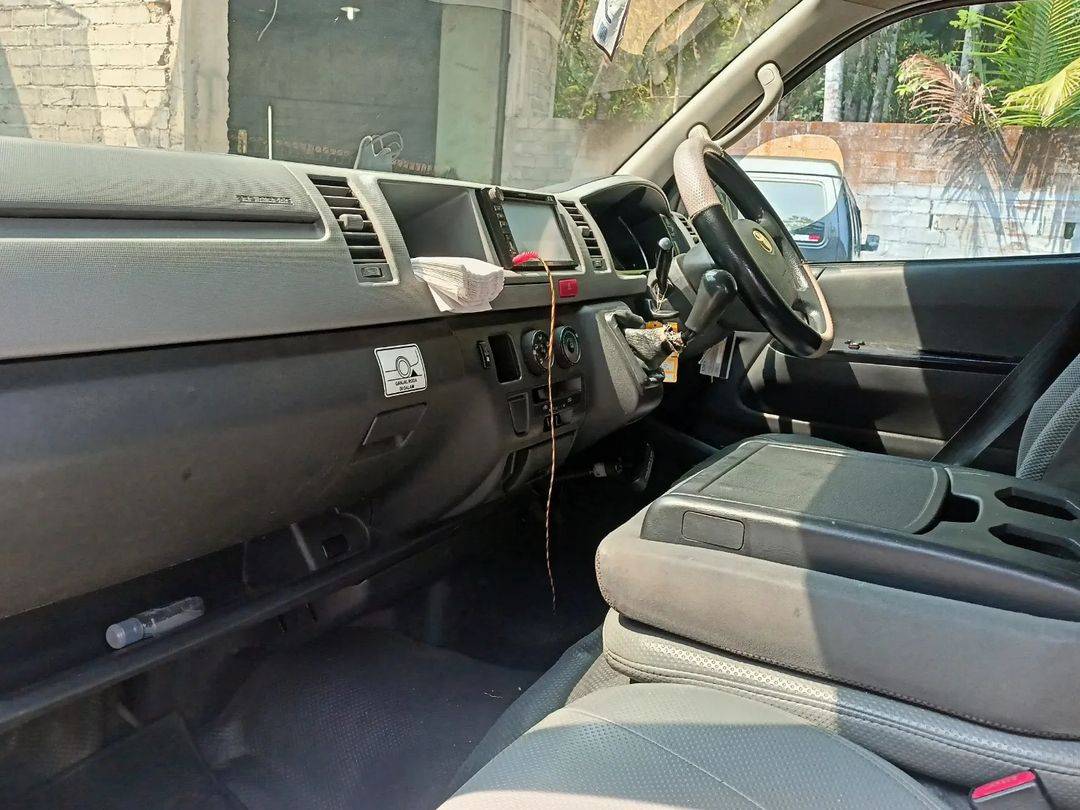 2012 Toyota Hiace 2012 Toyota Hiace