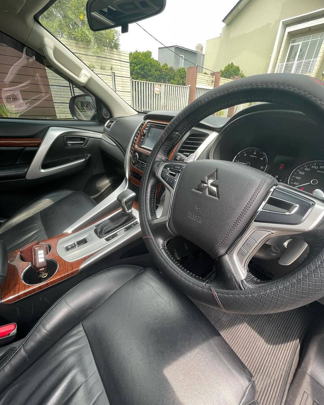 2016 Mitsubishi Pajero Sport 2016 Mitsubishi Pajero Sport