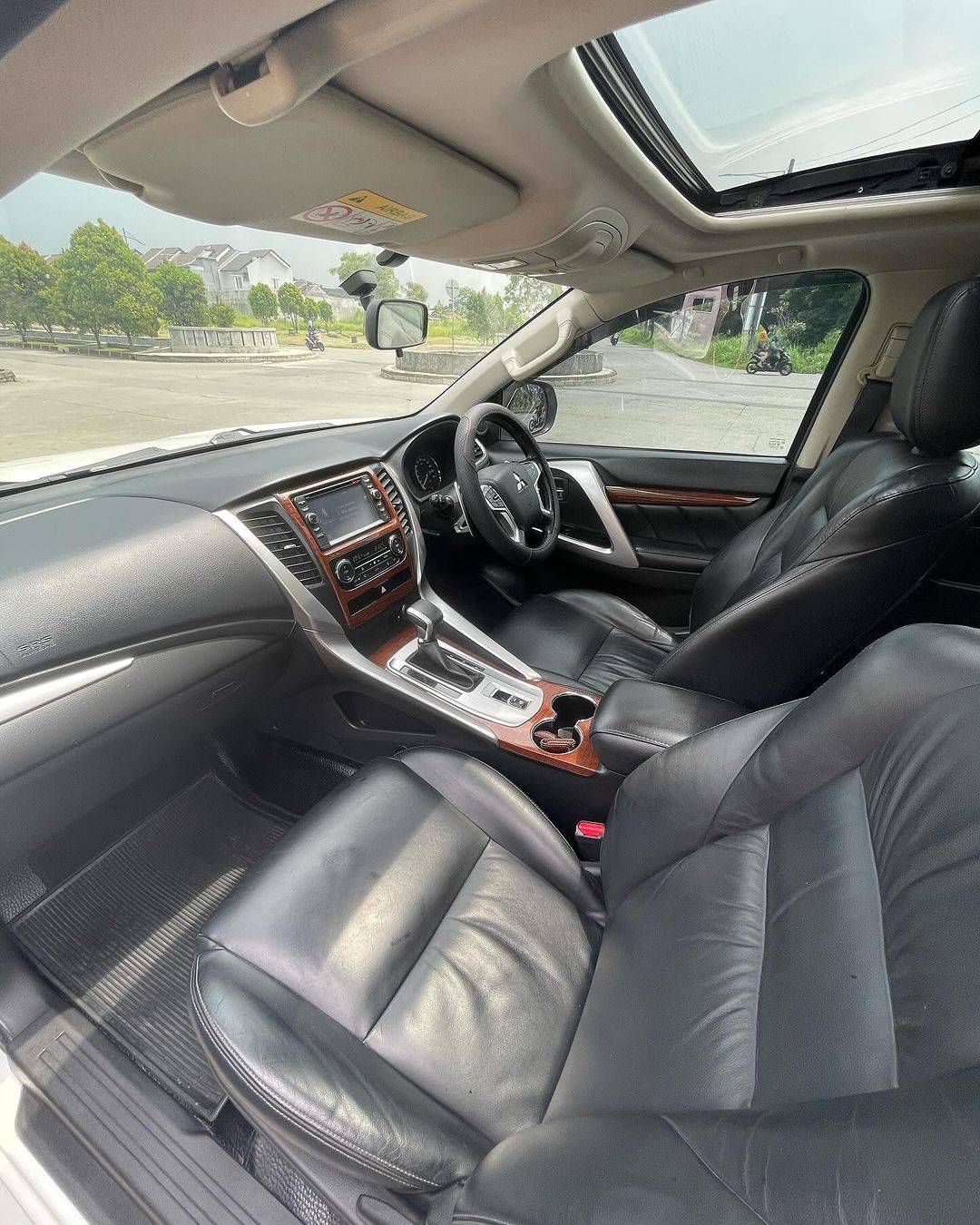 2016 Mitsubishi Pajero Sport 2016 Mitsubishi Pajero Sport