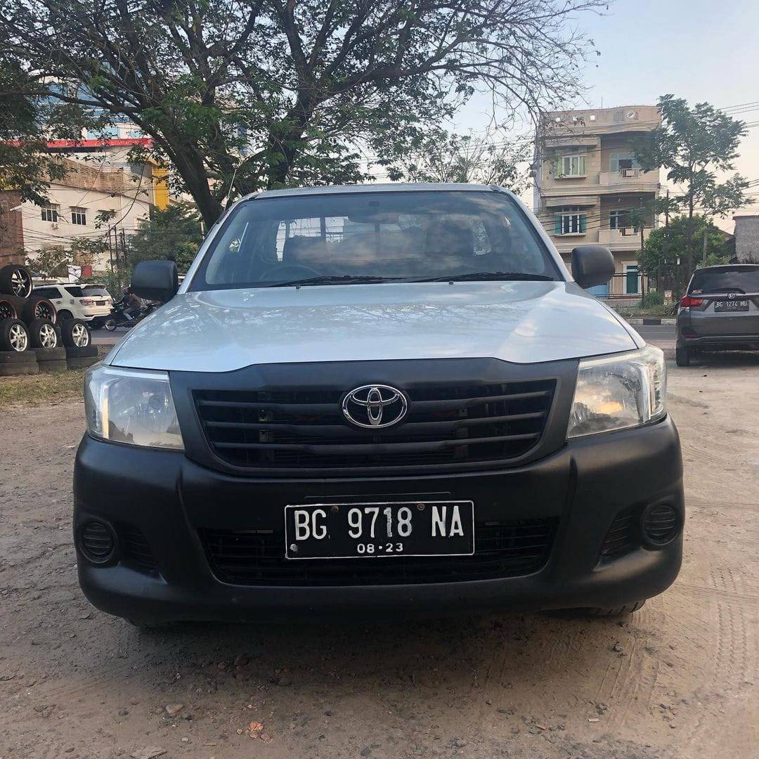 2013 Toyota Hilux Bekas 2013 Toyota Hilux Bekas