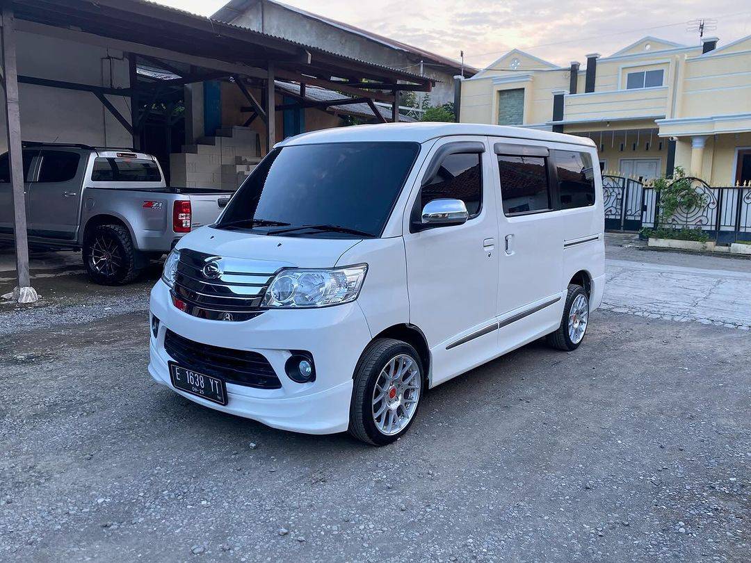 2020 Daihatsu Luxio 2020 Daihatsu Luxio