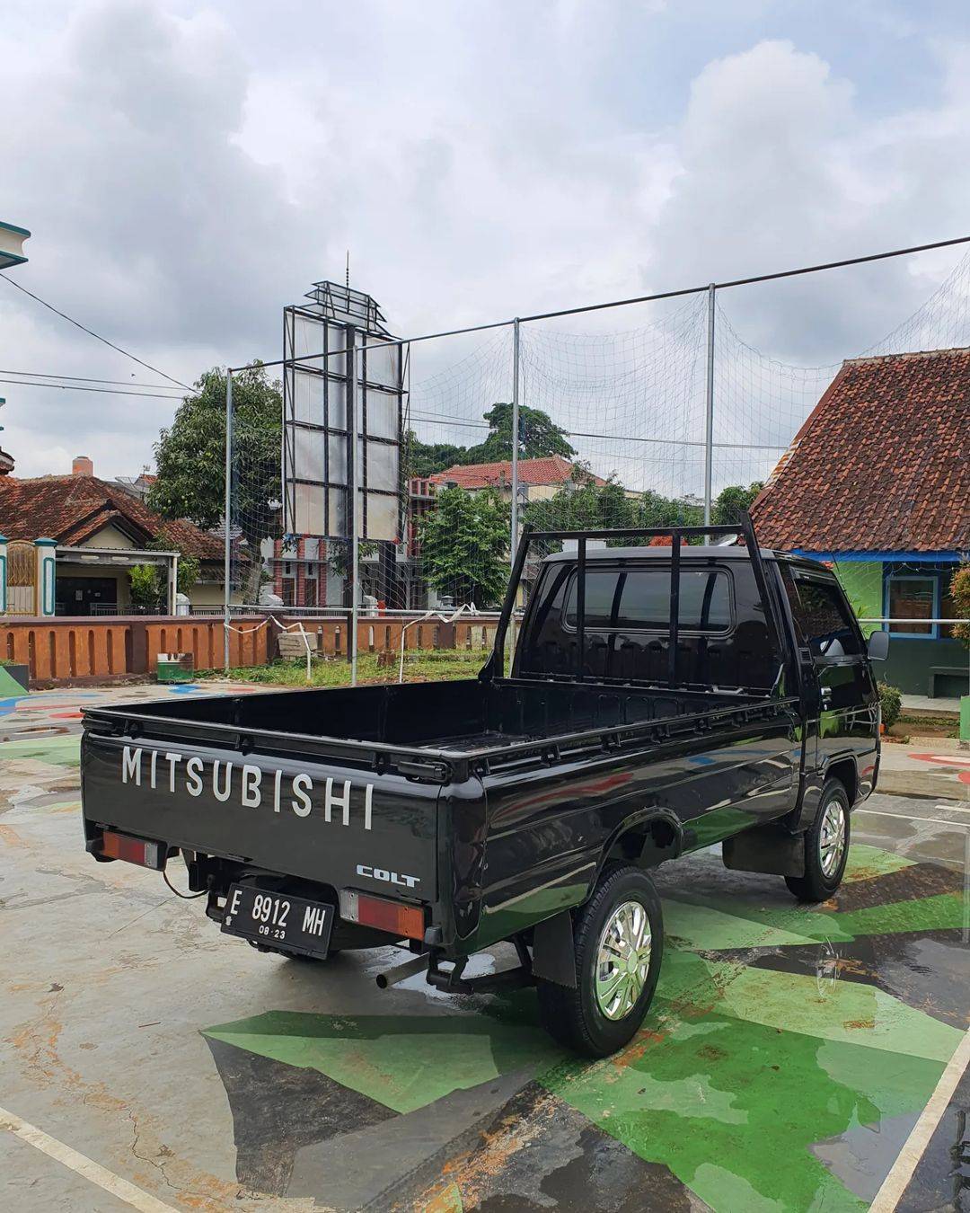 2018 Mitsubishi L300 2018 Mitsubishi L300