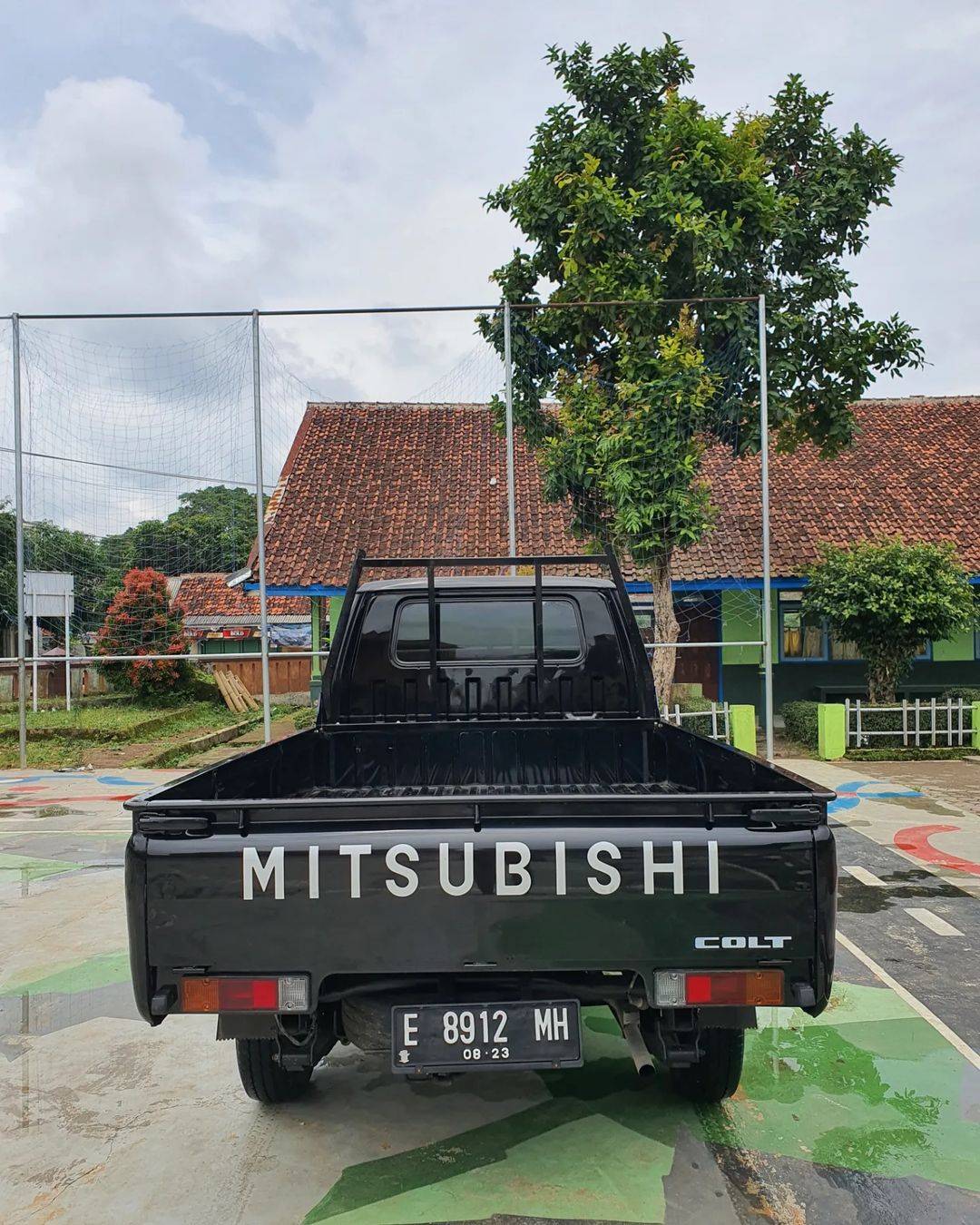 2018 Mitsubishi L300 2018 Mitsubishi L300