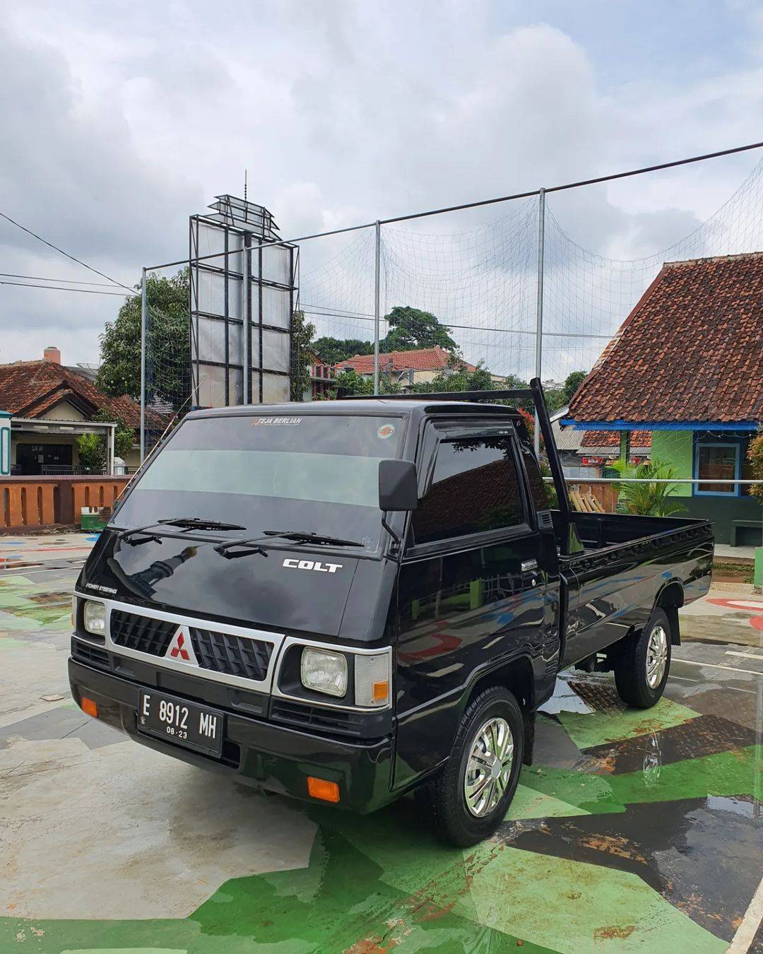 2018 Mitsubishi L300 2018 Mitsubishi L300