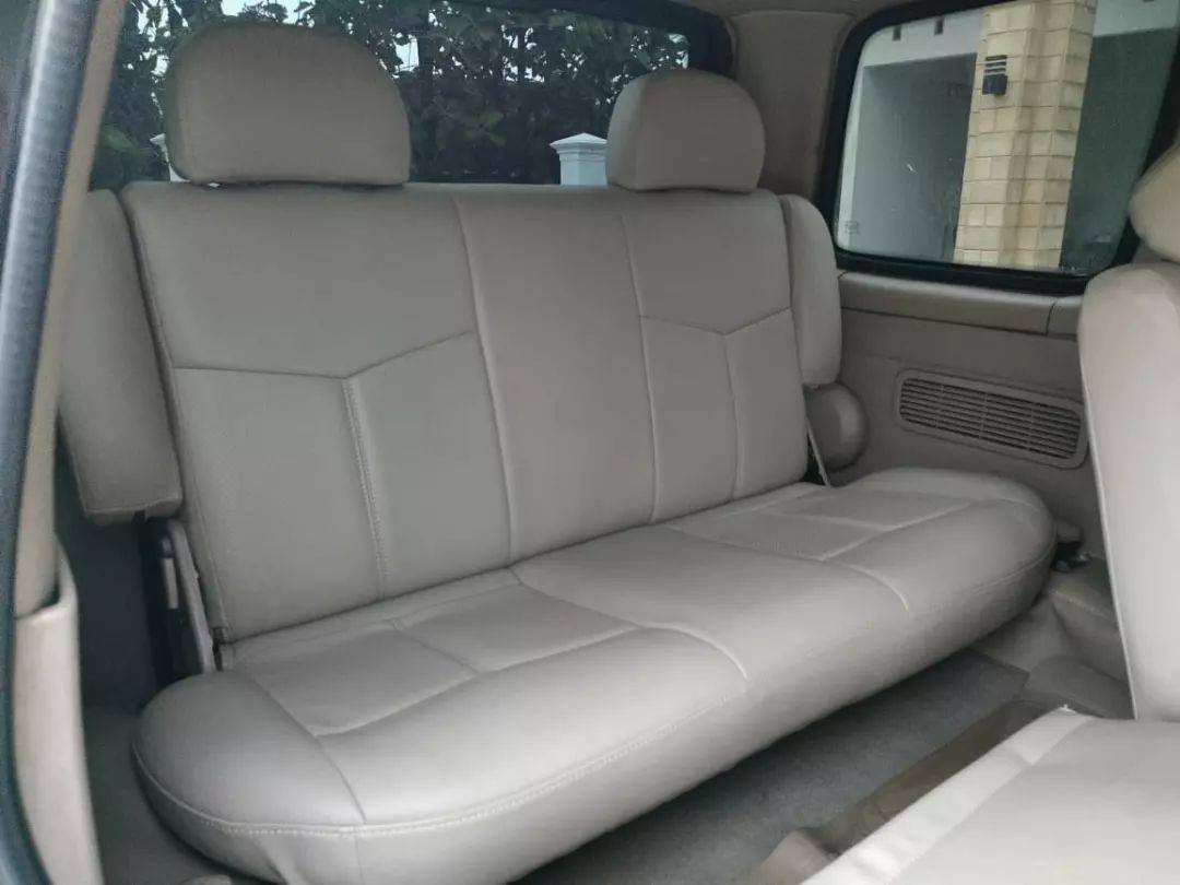 2013 Isuzu Panther 2013 Isuzu Panther