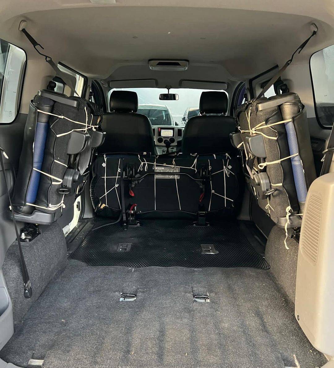 2012 Nissan Evalia XV A/T 2012 Nissan Evalia XV A/T