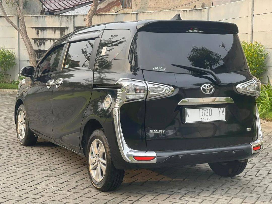 2017 Toyota Sienta 2017 Toyota Sienta