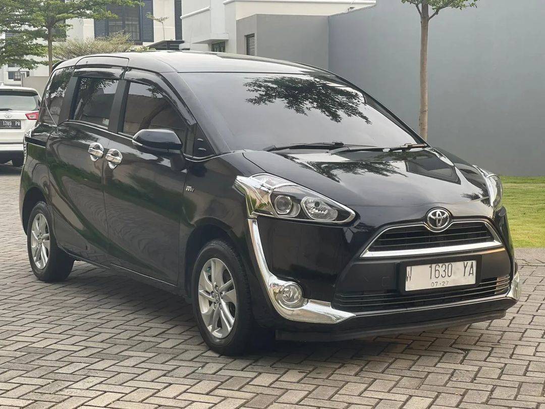 2017 Toyota Sienta 2017 Toyota Sienta