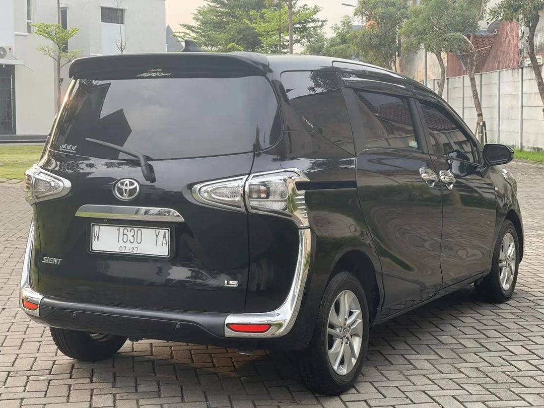2017 Toyota Sienta 2017 Toyota Sienta