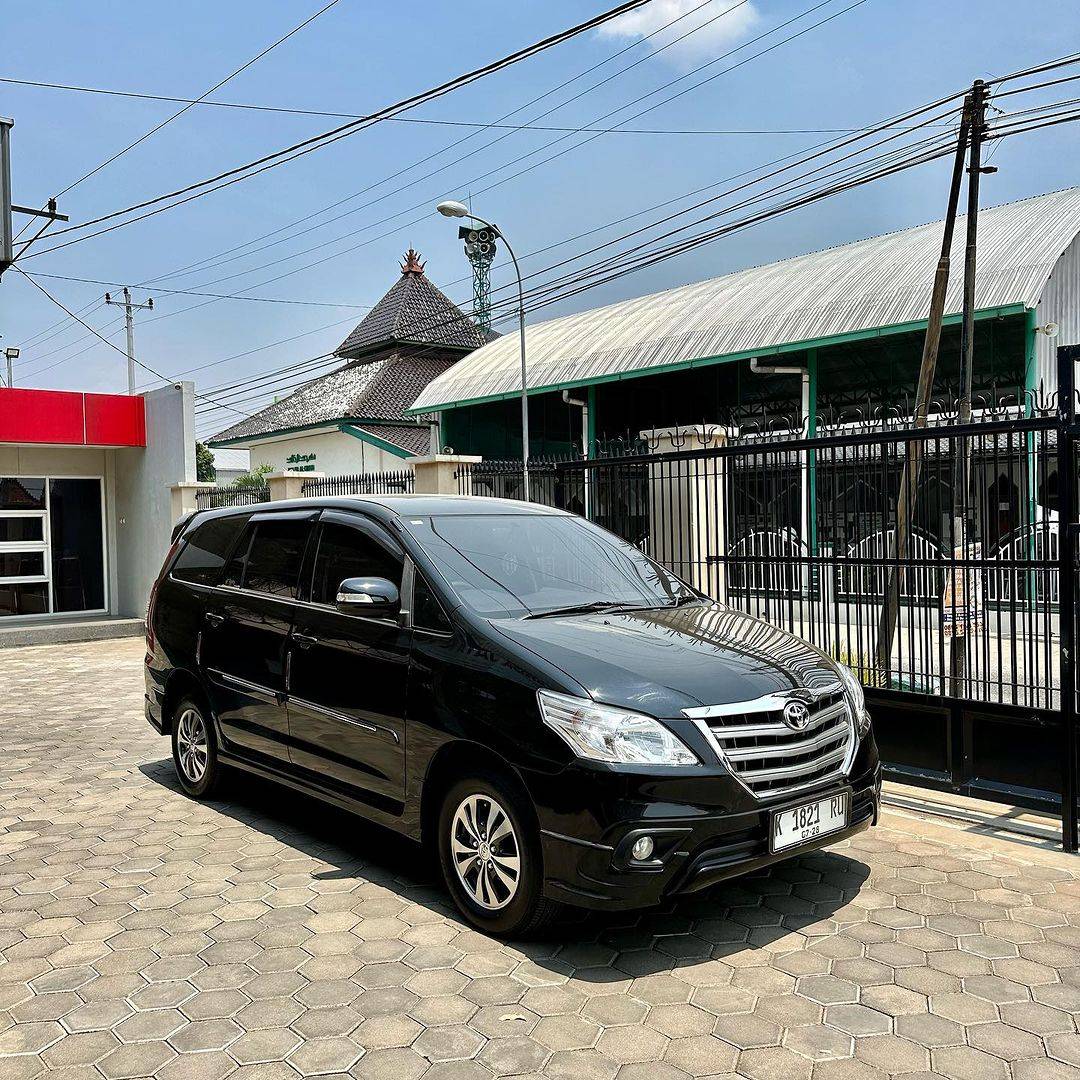 2015 Toyota Kijang Innova 2015 Toyota Kijang Innova