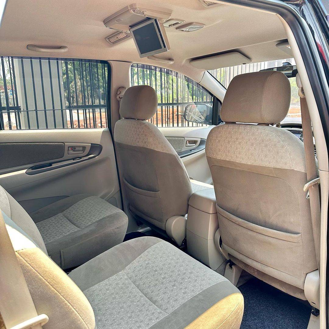 2015 Toyota Kijang Innova 2015 Toyota Kijang Innova