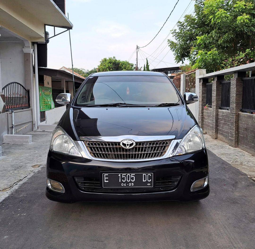 Second Hand 2011 Toyota Kijang Innova Second Hand 2011 Toyota Kijang Innova