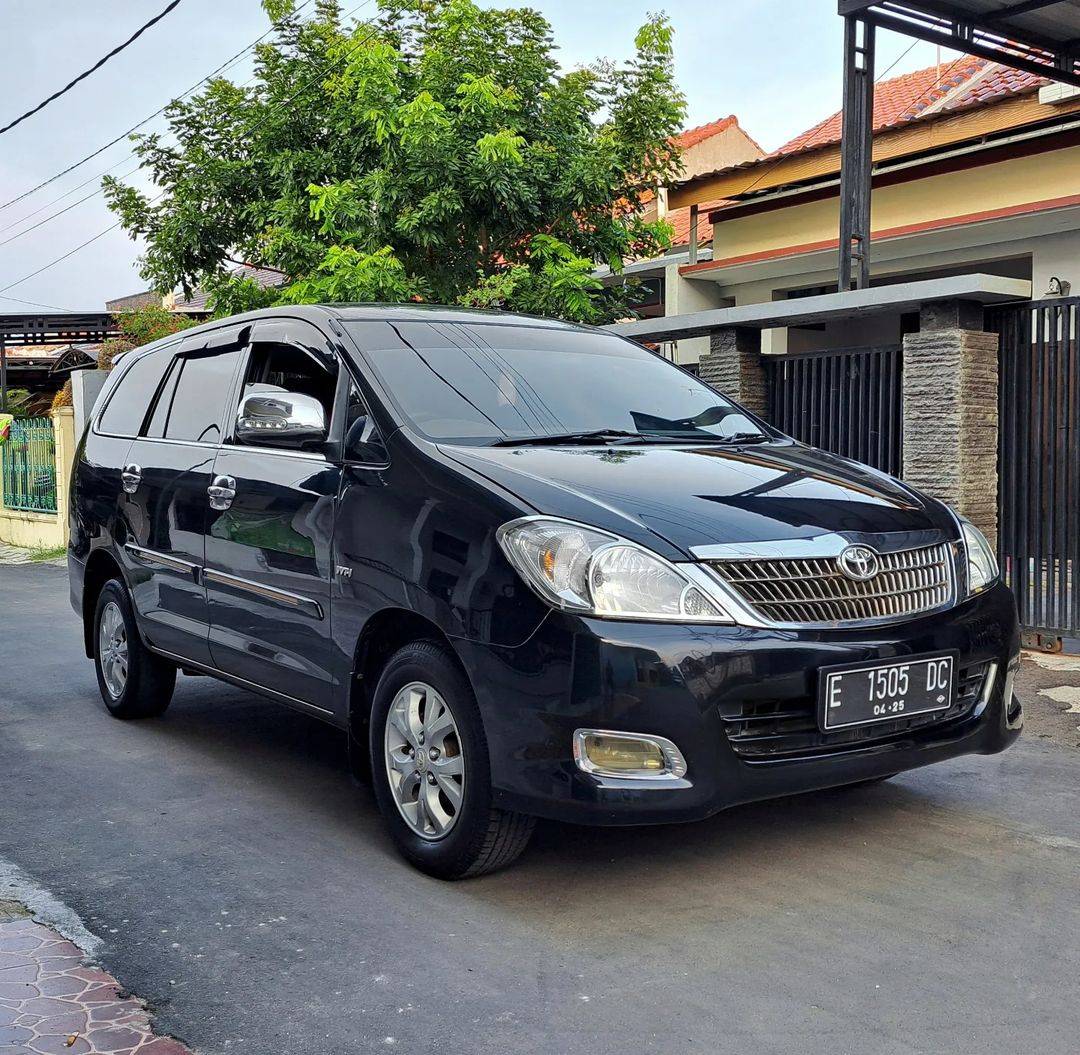 2011 Toyota Kijang Innova 2011 Toyota Kijang Innova