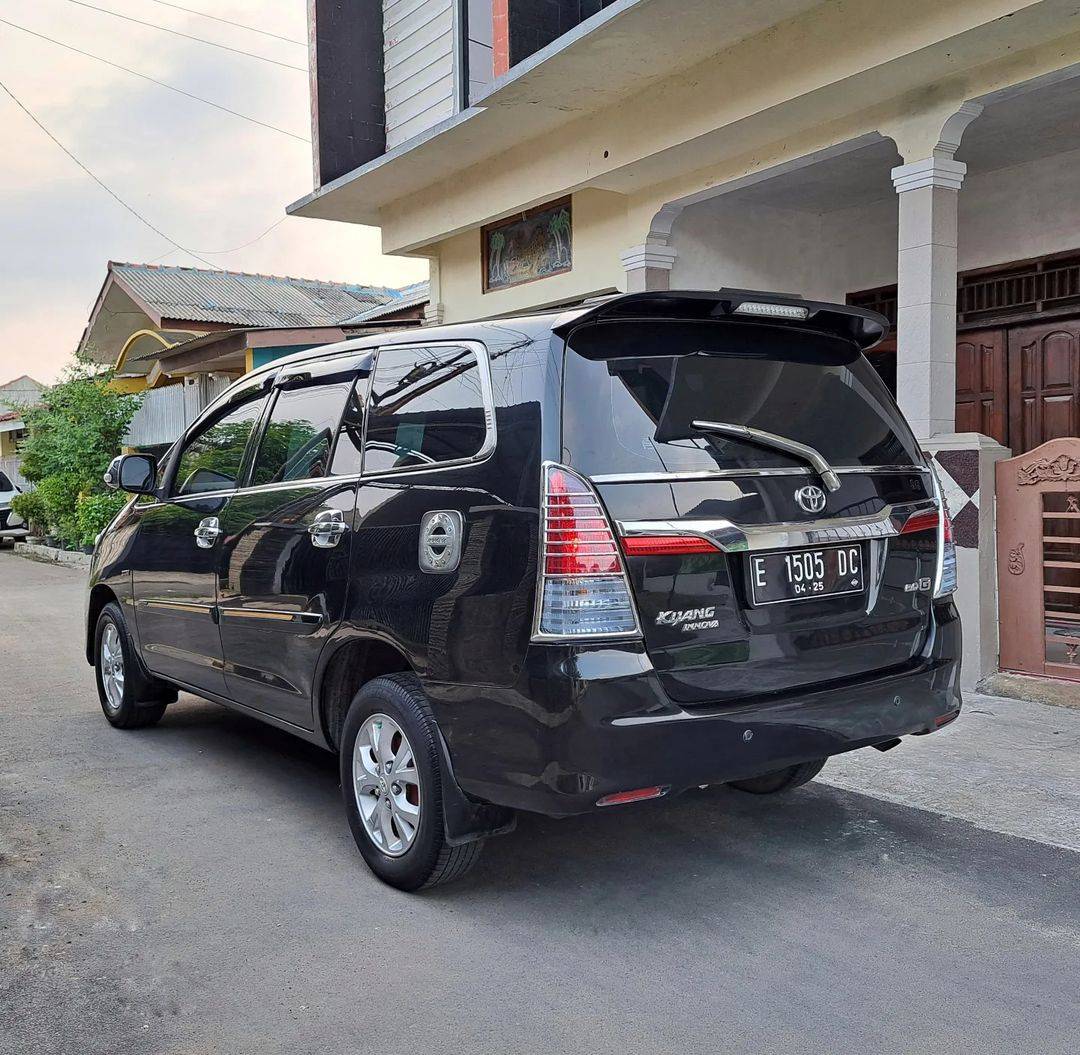 2011 Toyota Kijang Innova 2011 Toyota Kijang Innova