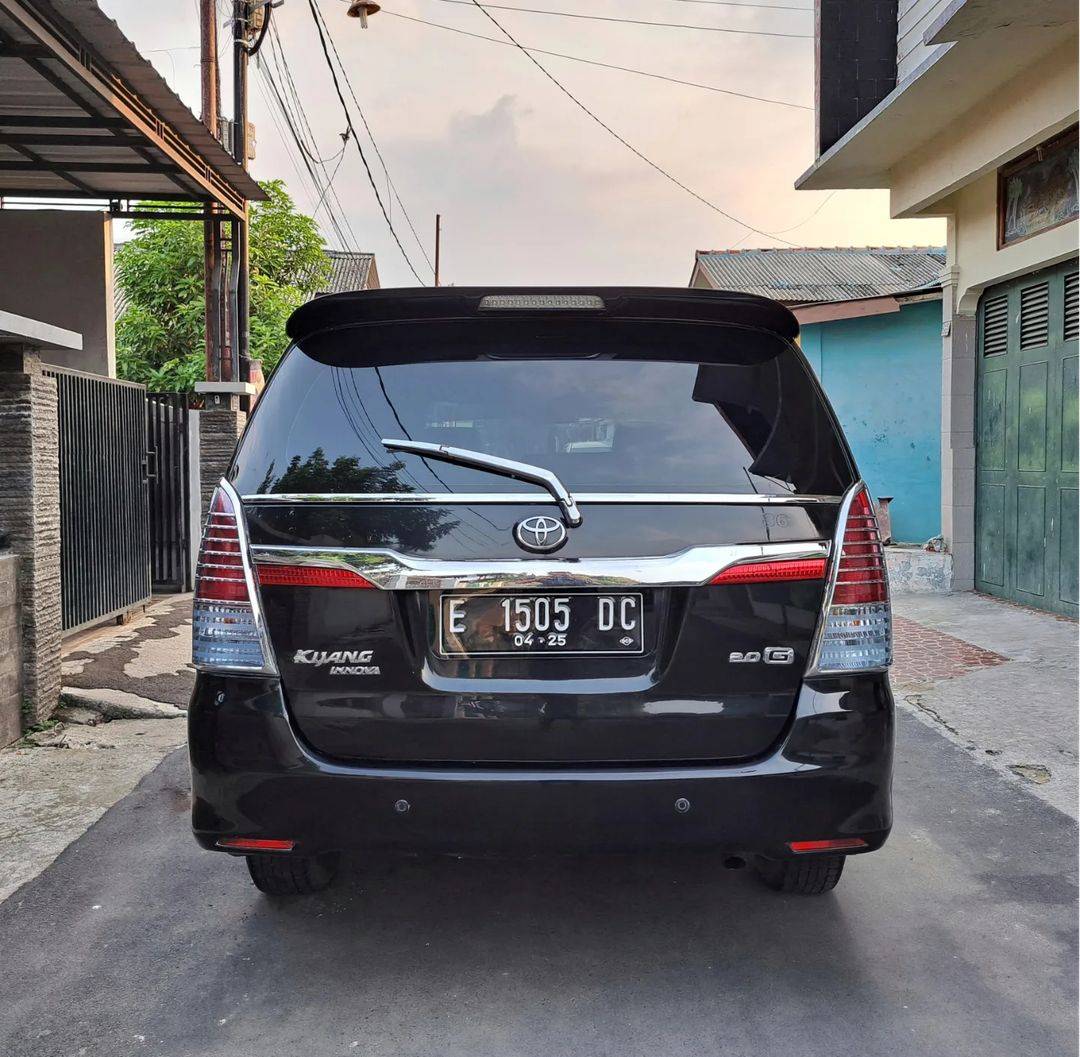 2011 Toyota Kijang Innova 2011 Toyota Kijang Innova