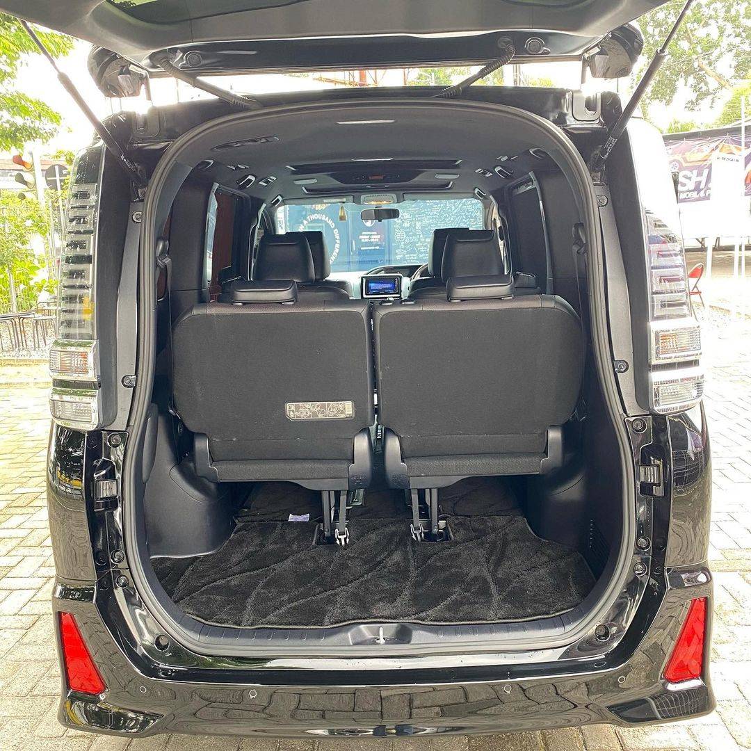 2020 Toyota Voxy 2020 Toyota Voxy