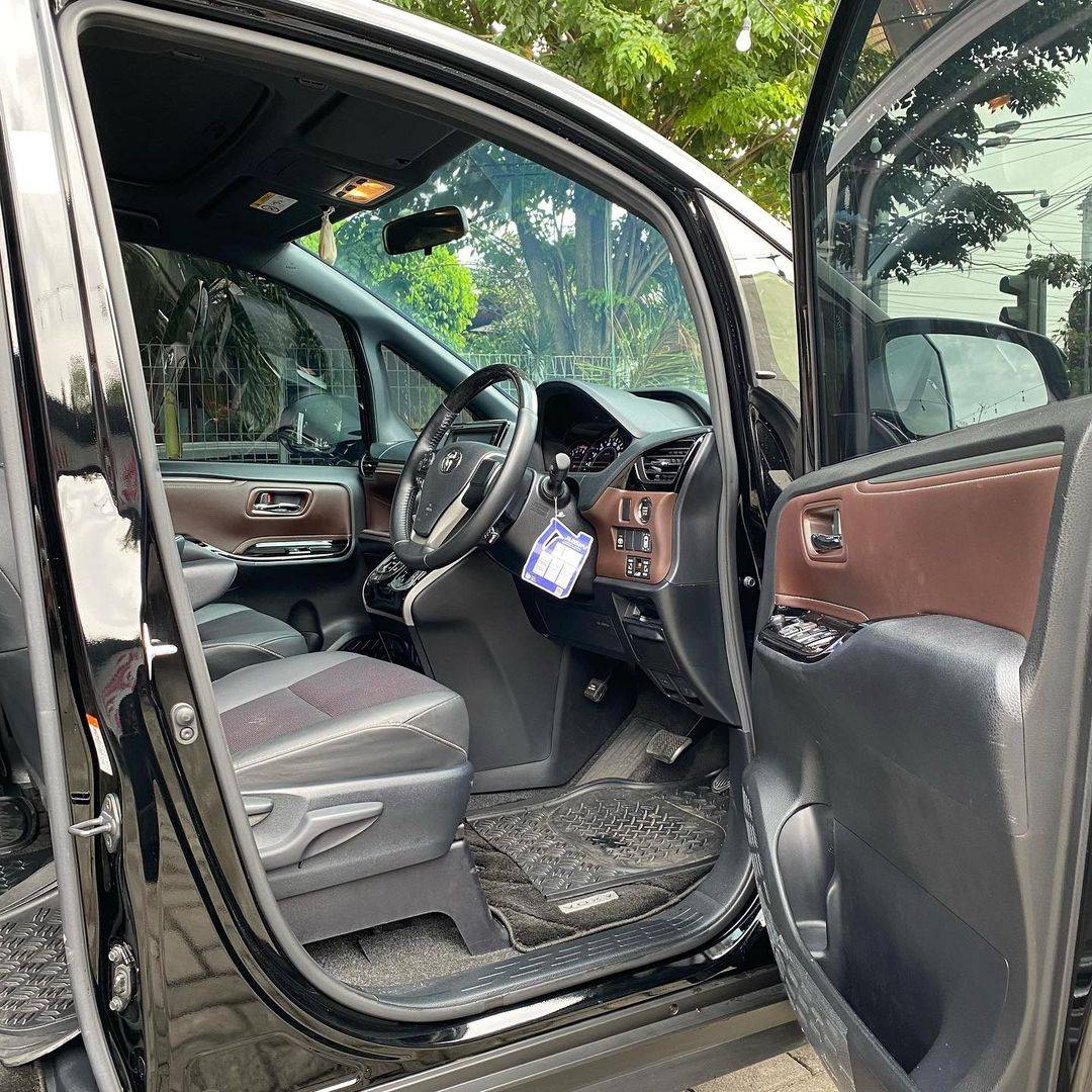 2020 Toyota Voxy 2020 Toyota Voxy