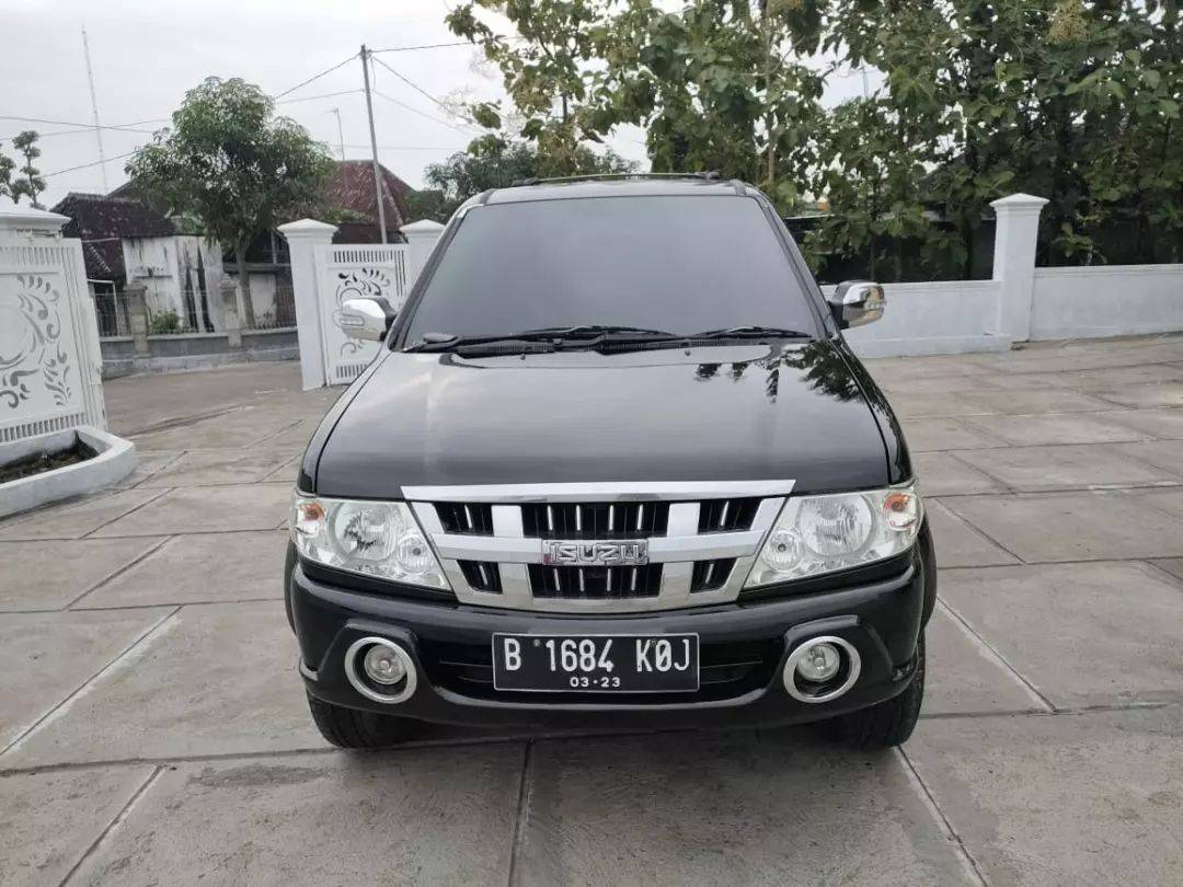 2013 Isuzu Panther Bekas 2013 Isuzu Panther Bekas