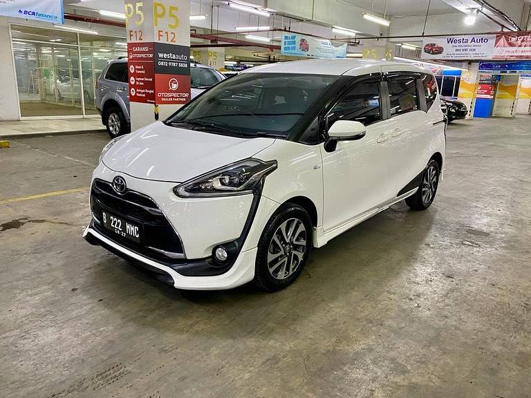 2018 Toyota Sienta 2018 Toyota Sienta