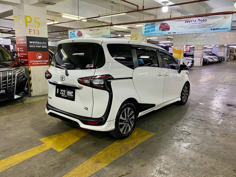 2018 Toyota Sienta 2018 Toyota Sienta