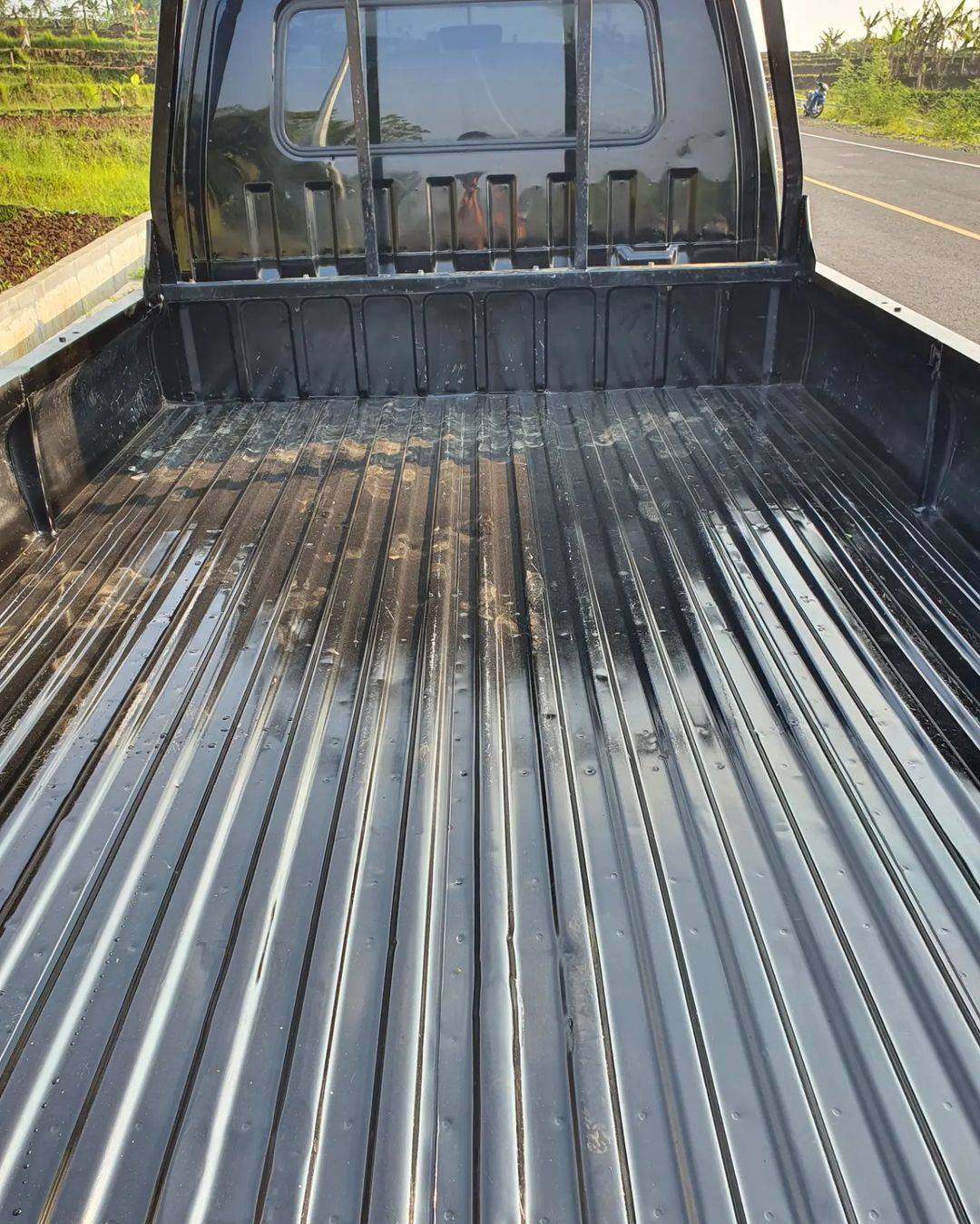 2014 Mitsubishi L300 2014 Mitsubishi L300