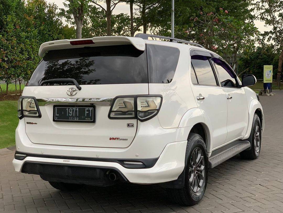 2015 Toyota Fortuner  2015 Toyota Fortuner