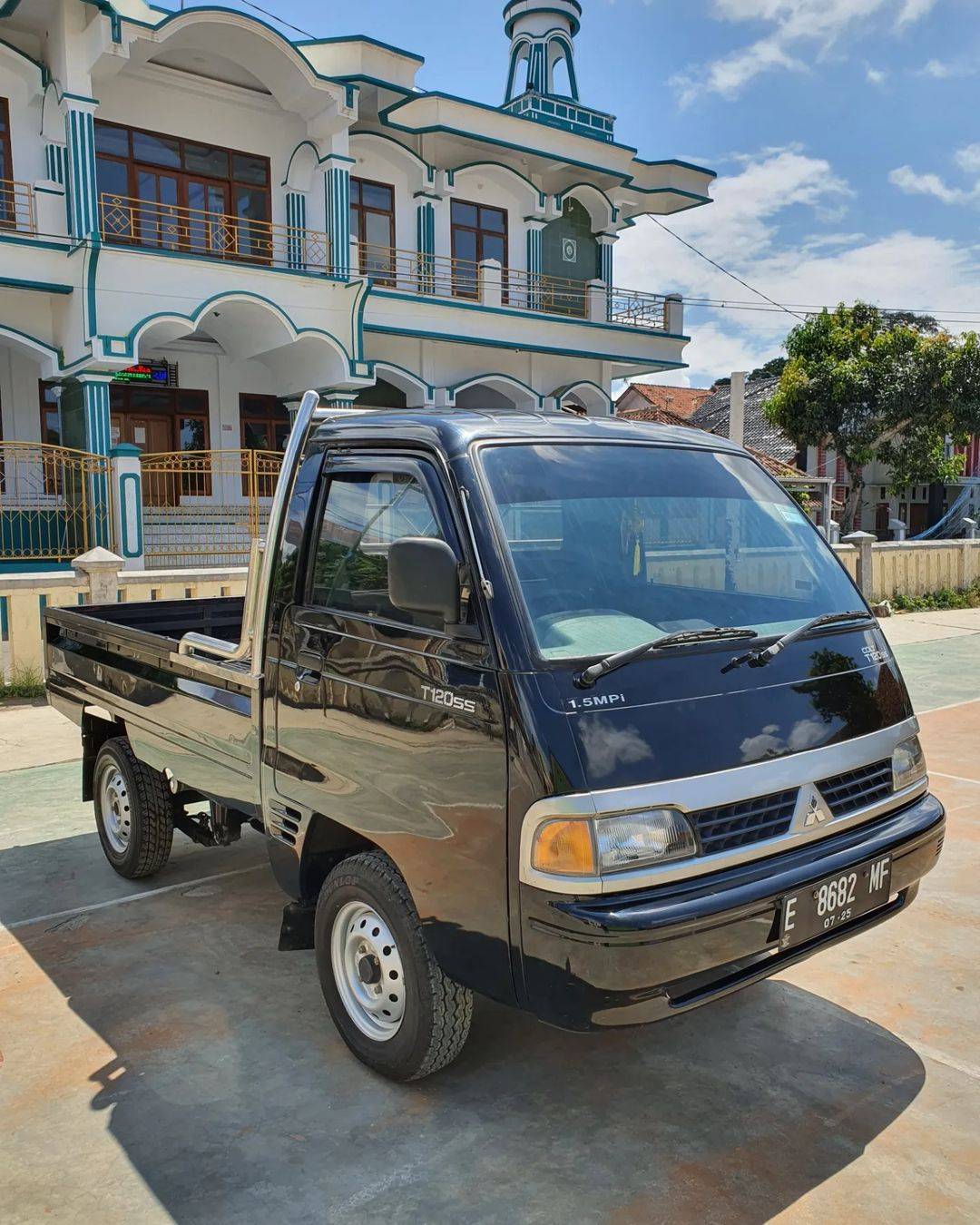 2015 Mitsubishi T120SS 2015 Mitsubishi T120SS