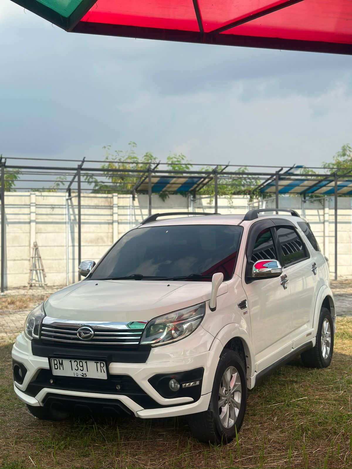 2015 Daihatsu Terios Bekas 2015 Daihatsu Terios Bekas