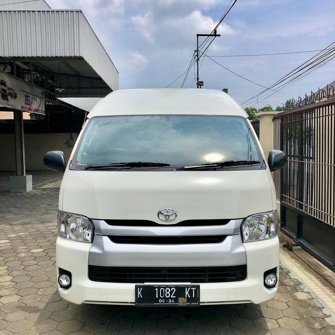 Second Hand 2019 Toyota Hiace Commuter Manual