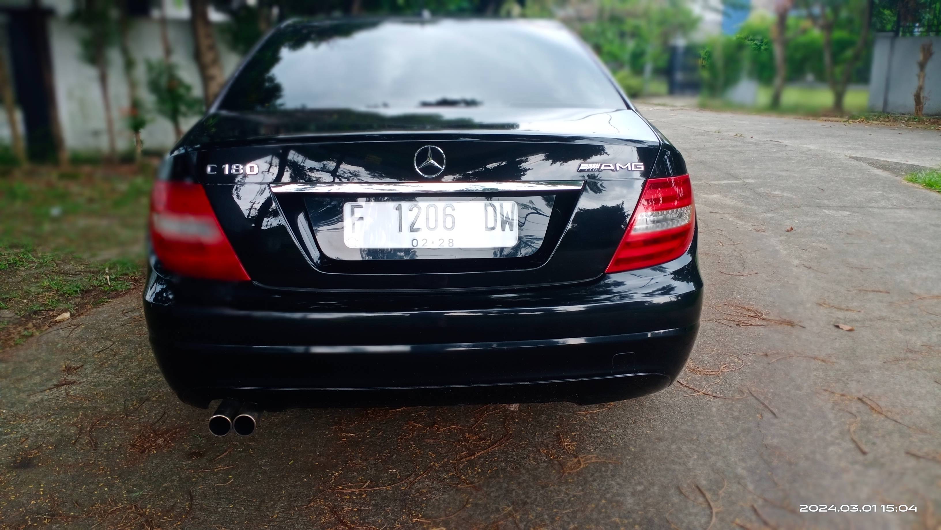 2011 Mercedes Benz C-Class Sedan 2011 Mercedes Benz C-Class Sedan