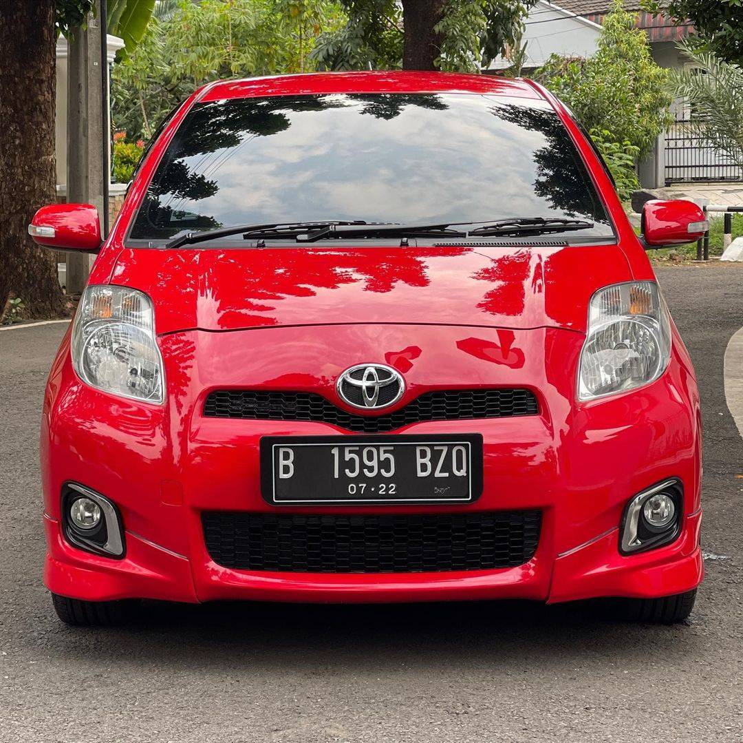 Second Hand 2012 Toyota Yaris  S LIMITED AUTOMATIC TDR