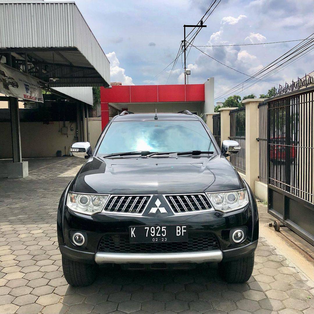 Second Hand 2011 Mitsubishi Pajero Sport Exceed AT 4x2