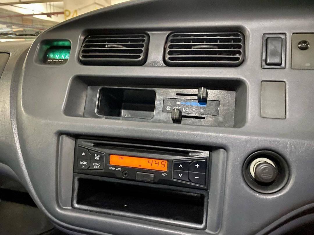 2001 Toyota Kijang  2001 Toyota Kijang