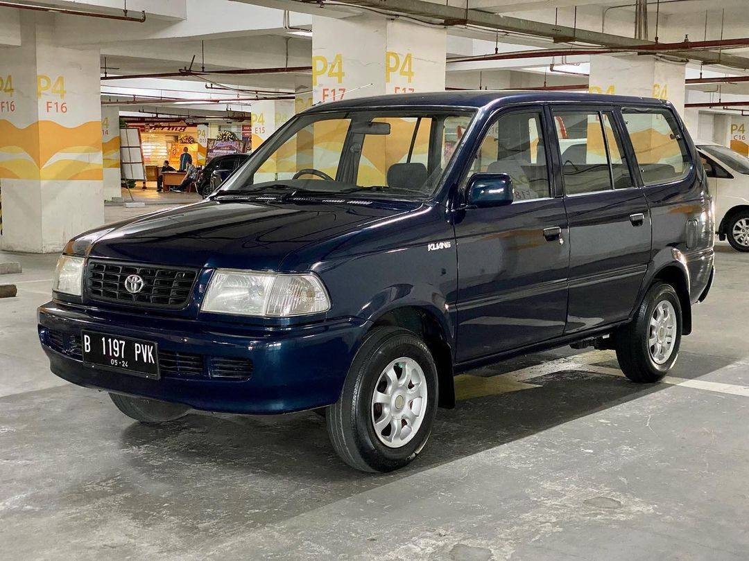 2001 Toyota Kijang  2001 Toyota Kijang