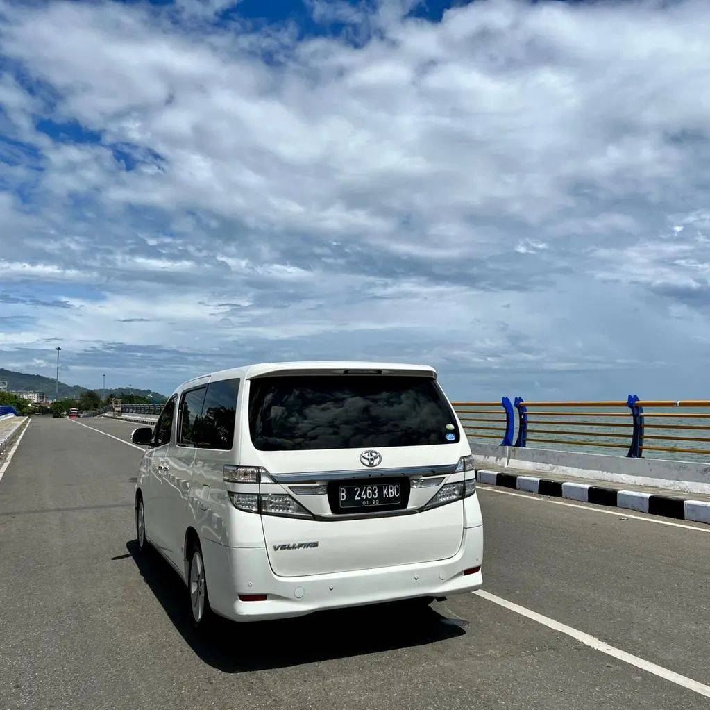 2012 Toyota Vellfire 2012 Toyota Vellfire