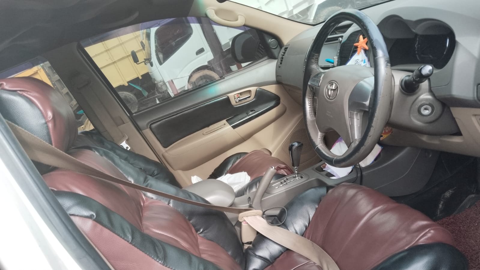 2013 Toyota Fortuner  2013 Toyota Fortuner