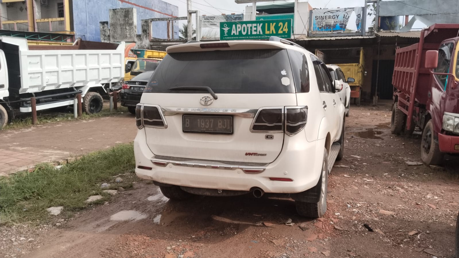 2013 Toyota Fortuner  2013 Toyota Fortuner