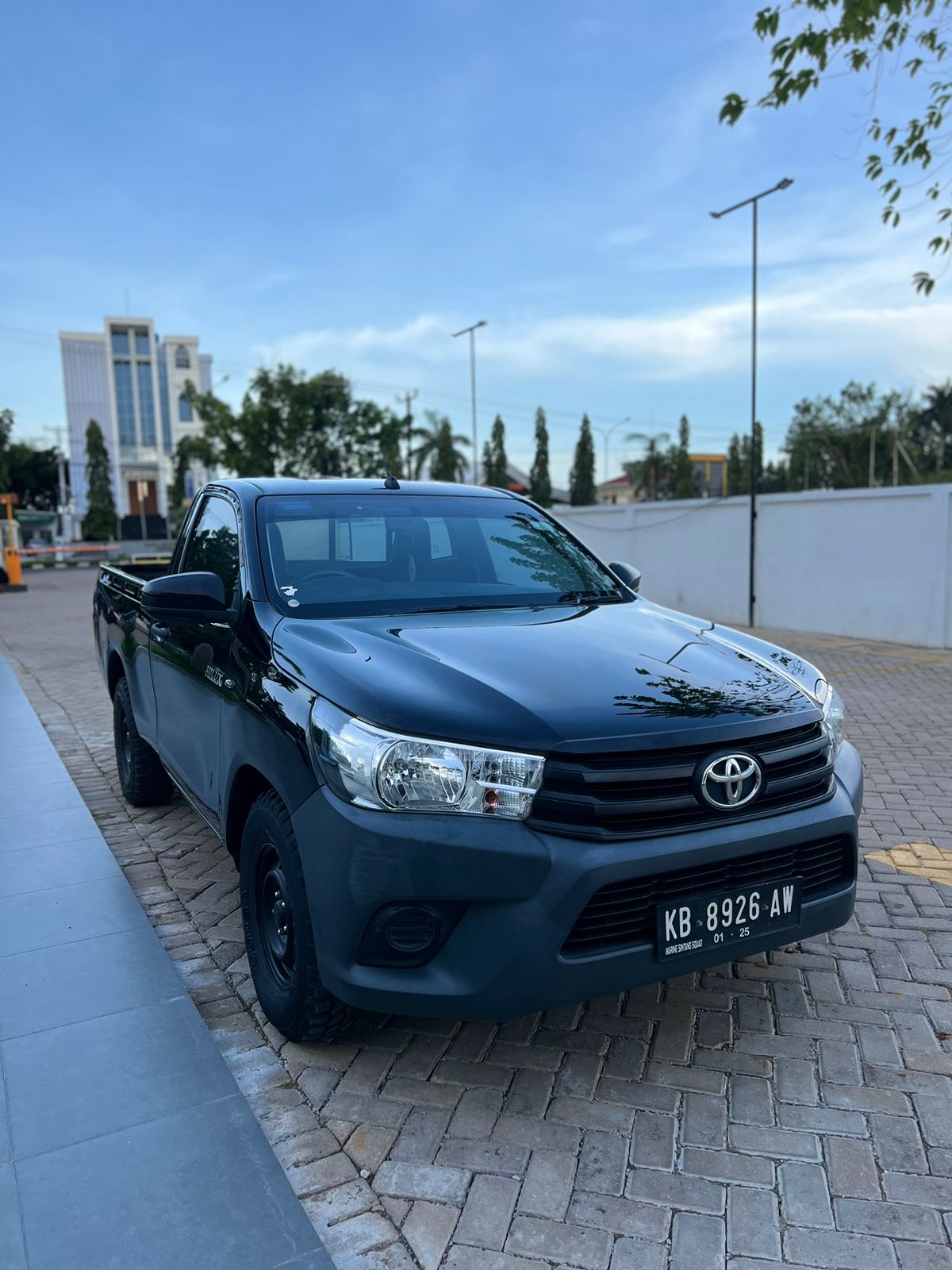 2019 Toyota Hilux 2.4L DSL Single Cab 4x4 MT 2019 Toyota Hilux 2.4L DSL Single Cab 4x4 MT